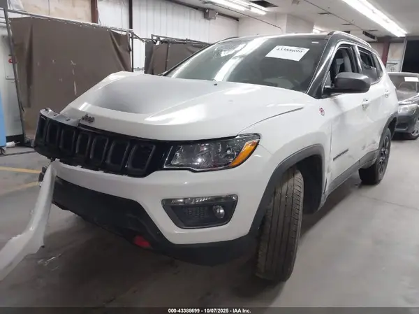 3C4NJDDB6LT167184 2020 JEEP COMPASS - Image 2