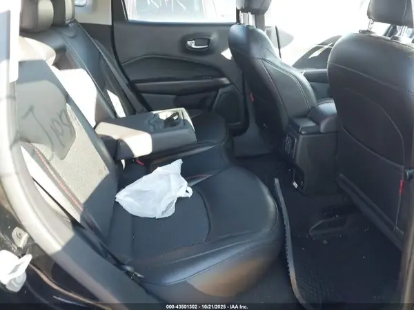 3C4NJDDB6LT177651 2020 JEEP COMPASS - Image 8