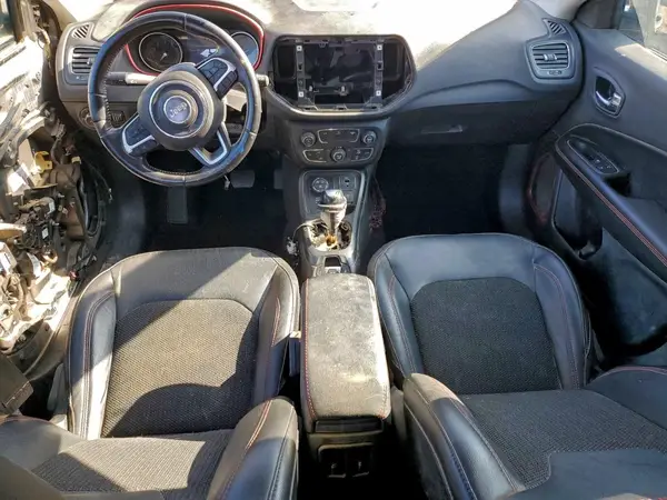 3C4NJDDB6LT195213 2020 JEEP COMPASS - Image 8