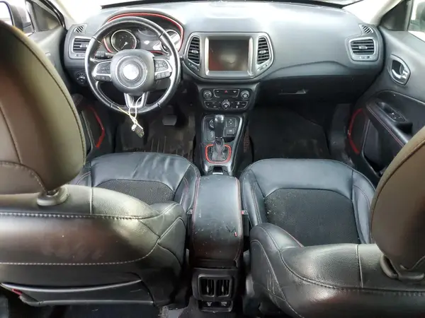 3C4NJDDB6LT195339 2020 JEEP COMPASS - Image 8