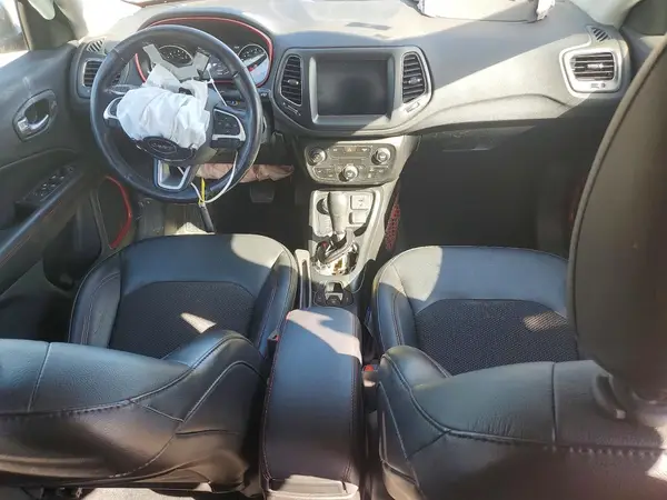 3C4NJDDB6LT239193 2020 JEEP COMPASS - Image 8