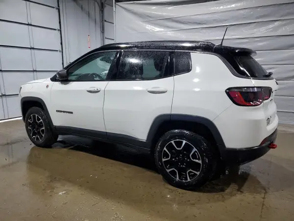 3C4NJDDB6LT244586 2020 JEEP COMPASS - Image 2