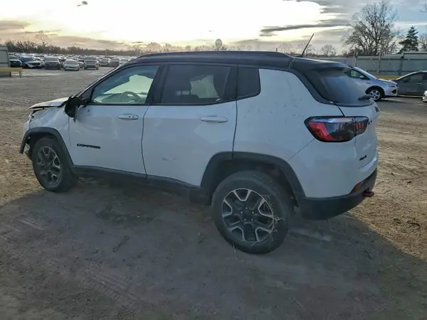 3C4NJDDB6MT572267 2021 JEEP COMPASS - Image 2