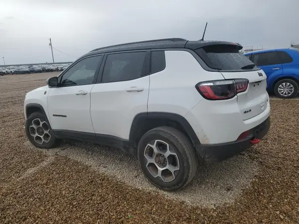 3C4NJDDB6NT114987 2022 JEEP COMPASS - Image 2