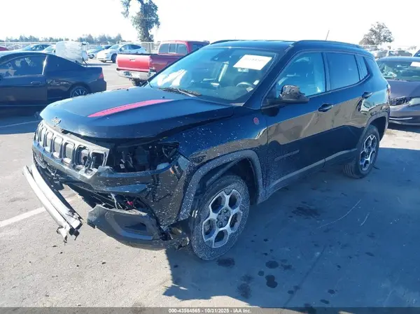 3C4NJDDB6NT117257 2022 JEEP COMPASS - Image 2