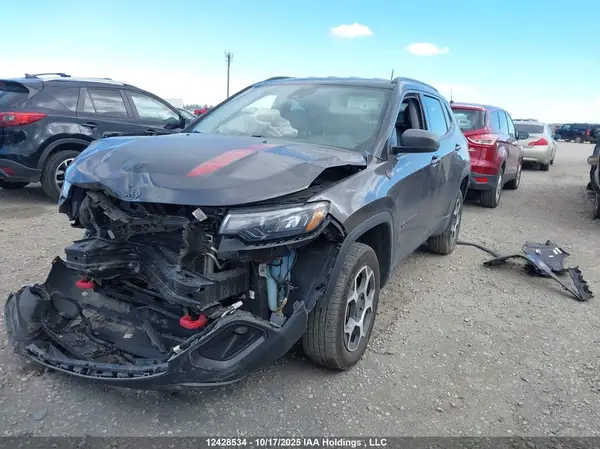 3C4NJDDB6NT132289 2022 JEEP COMPASS - Image 2