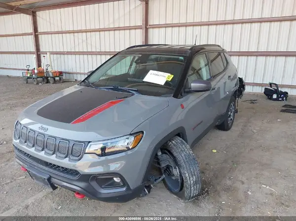 3C4NJDDB6NT153336 2022 JEEP COMPASS - Image 2