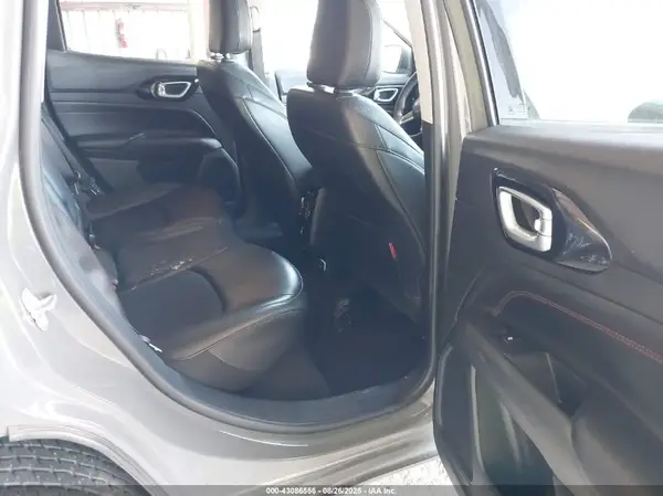 3C4NJDDB6NT153336 2022 JEEP COMPASS - Image 8