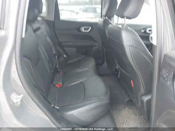 3C4NJDDB6NT165910 2022 JEEP COMPASS - Image 8