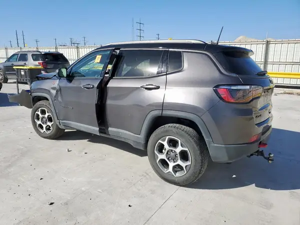 3C4NJDDB6NT175675 2022 JEEP COMPASS - Image 2