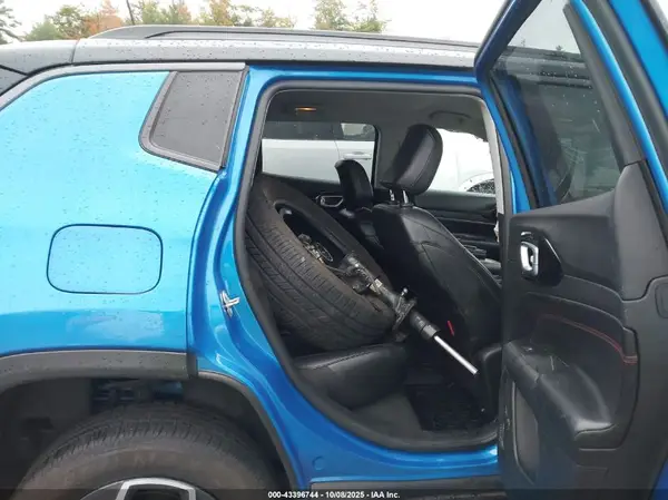 3C4NJDDB6NT186451 2022 JEEP COMPASS - Image 8