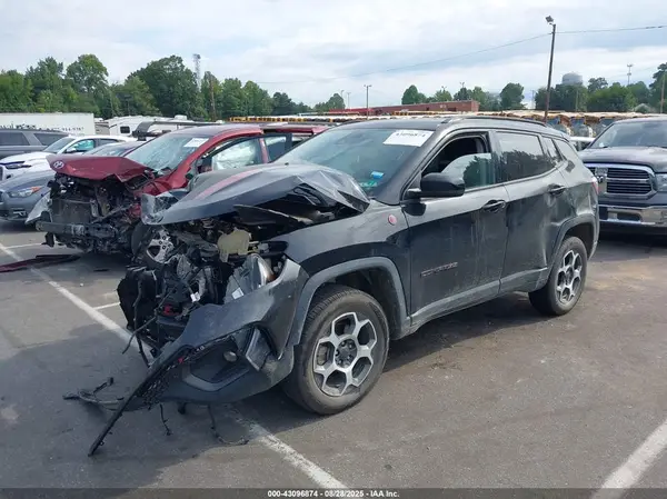 3C4NJDDB6NT195117 2022 JEEP COMPASS - Image 2
