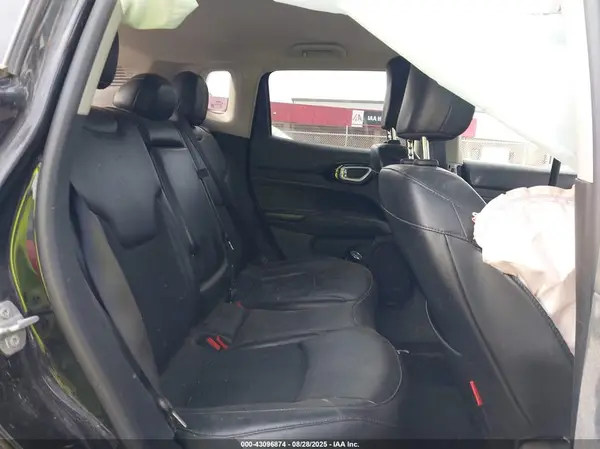 3C4NJDDB6NT195117 2022 JEEP COMPASS - Image 8