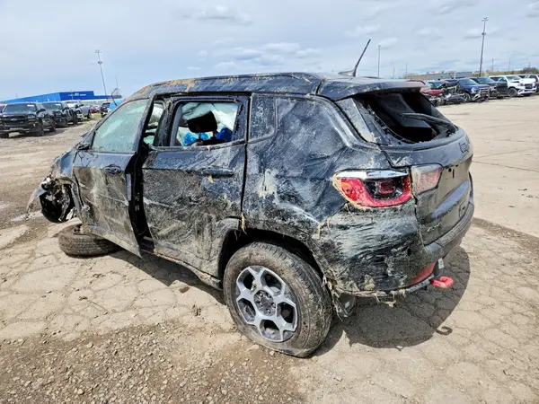 3C4NJDDB6NT224146 2022 JEEP COMPASS - Image 2