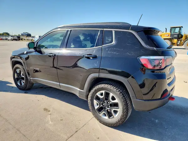 3C4NJDDB7HT635561 2017 JEEP COMPASS - Image 2
