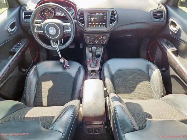 3C4NJDDB7HT635561 2017 JEEP COMPASS - Image 8