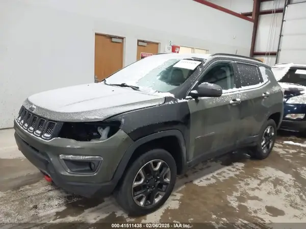 3C4NJDDB7HT639948 2017 JEEP COMPASS - Image 2