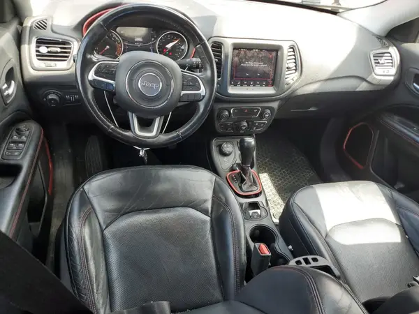3C4NJDDB7HT657463 2017 JEEP COMPASS - Image 8