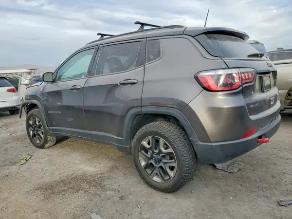 3C4NJDDB7HT689555 2017 JEEP COMPASS - Image 2