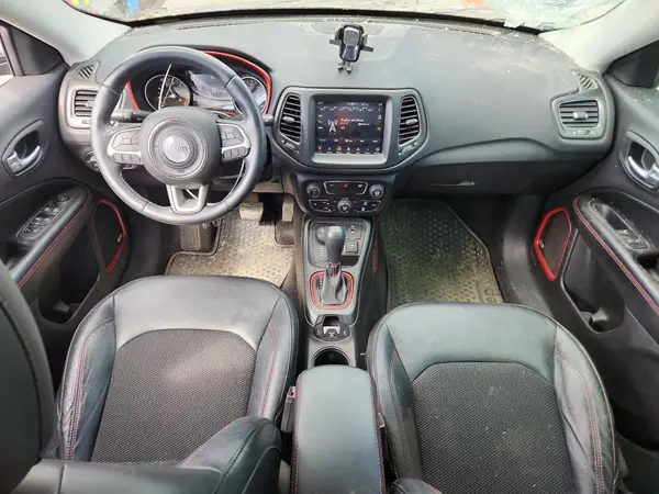 3C4NJDDB7JT128763 2018 JEEP COMPASS - Image 8