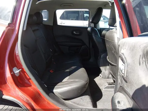 3C4NJDDB7JT129895 2018 JEEP COMPASS - Image 8