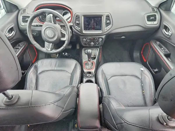 3C4NJDDB7JT135941 2018 JEEP COMPASS - Image 8