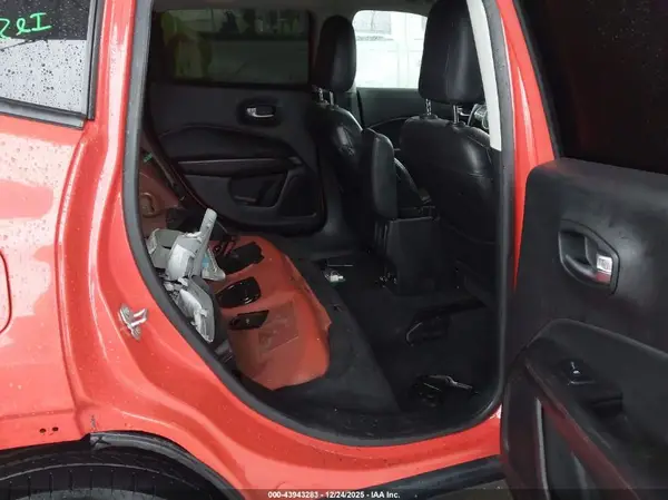3C4NJDDB7JT144428 2018 JEEP COMPASS - Image 8