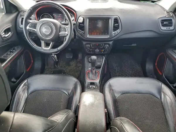 3C4NJDDB7JT163688 2018 JEEP COMPASS - Image 8