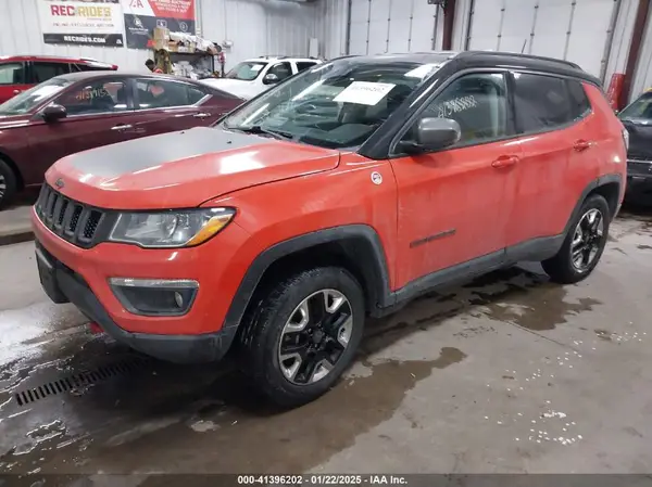 3C4NJDDB7JT168468 2018 JEEP COMPASS - Image 2