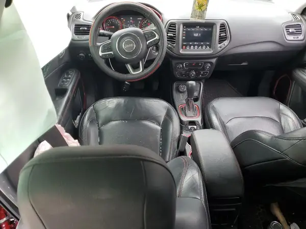 3C4NJDDB7JT168874 2018 JEEP COMPASS - Image 8