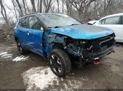 3C4NJDDB7JT199302 2018 JEEP COMPASS