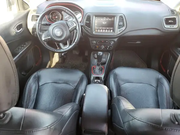 3C4NJDDB7JT210587 2018 JEEP COMPASS - Image 8