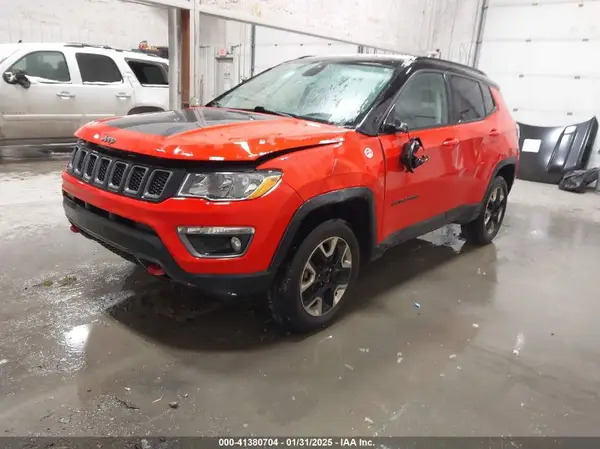 3C4NJDDB7JT343026 2018 JEEP COMPASS - Image 2