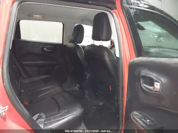 3C4NJDDB7JT343026 2018 JEEP COMPASS - Image 8