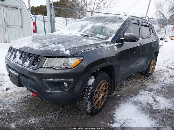 3C4NJDDB7JT343186 2018 JEEP COMPASS - Image 2