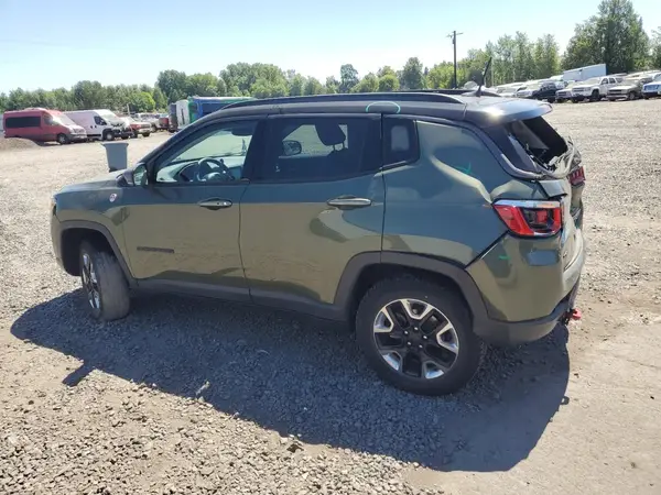 3C4NJDDB7JT376575 2018 JEEP COMPASS - Image 2