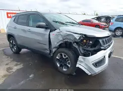 3C4NJDDB7JT419375 2018 JEEP COMPASS
