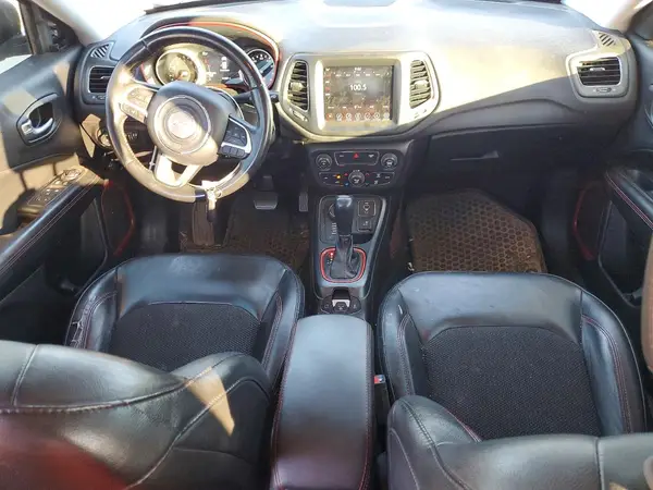 3C4NJDDB7JT441800 2018 JEEP COMPASS - Image 8