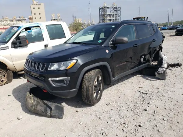 3C4NJDDB7JT441859 2018 JEEP COMPASS - Image 1