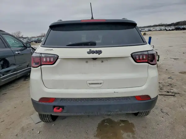 2018 JEEP COMPASS auction photo 6