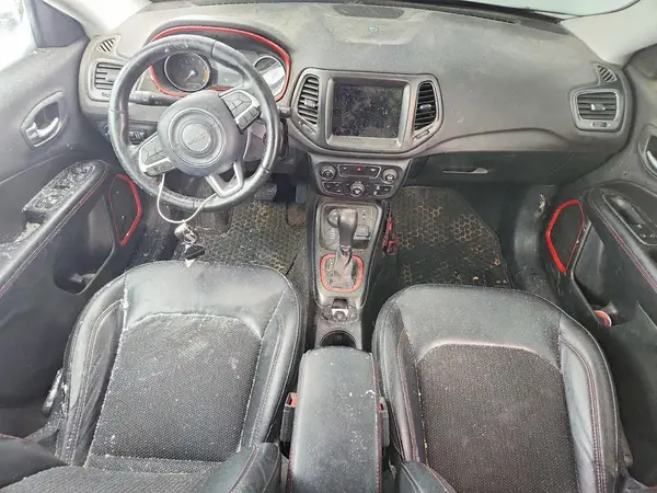 3C4NJDDB7JT467216 2018 JEEP COMPASS - Image 8