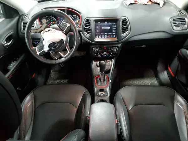 3C4NJDDB7JT483951 2018 JEEP COMPASS - Image 8