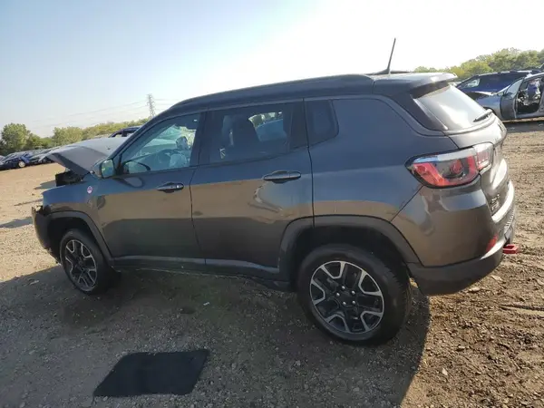 3C4NJDDB7KT594808 2019 JEEP COMPASS - Image 2