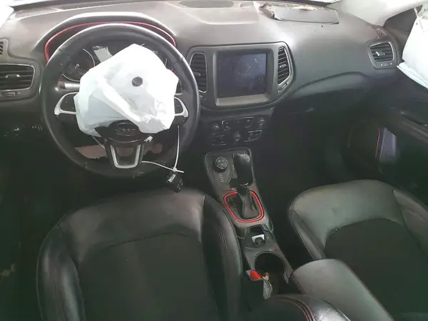 3C4NJDDB7KT597790 2019 JEEP COMPASS - Image 8