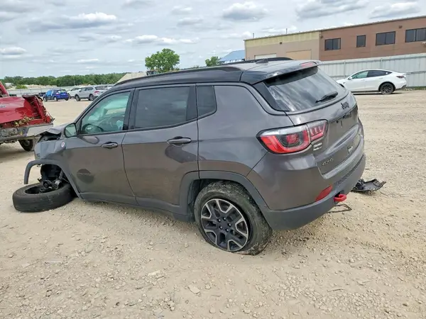 3C4NJDDB7KT618007 2019 JEEP COMPASS - Image 2