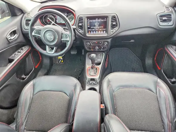 3C4NJDDB7KT668762 2019 JEEP COMPASS - Image 8