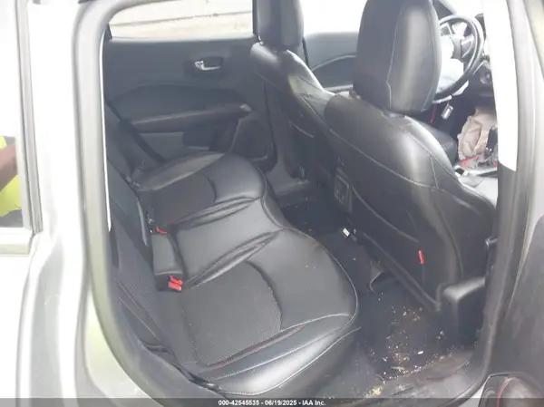 3C4NJDDB7KT671001 2019 JEEP COMPASS - Image 8