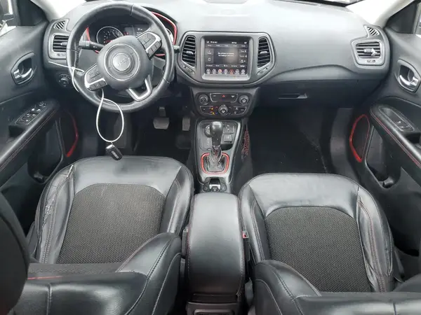 3C4NJDDB7KT671399 2019 JEEP COMPASS - Image 8
