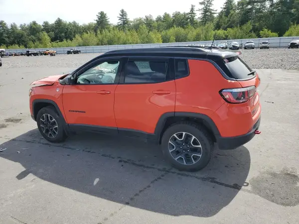3C4NJDDB7KT674366 2019 JEEP COMPASS - Image 2