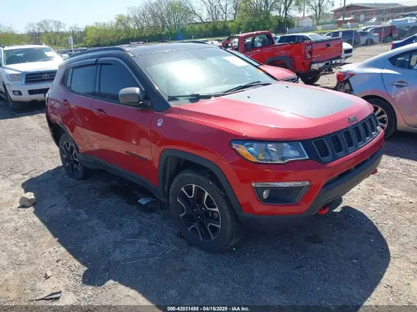 3C4NJDDB7KT681947 2019 JEEP COMPASS - Image 1